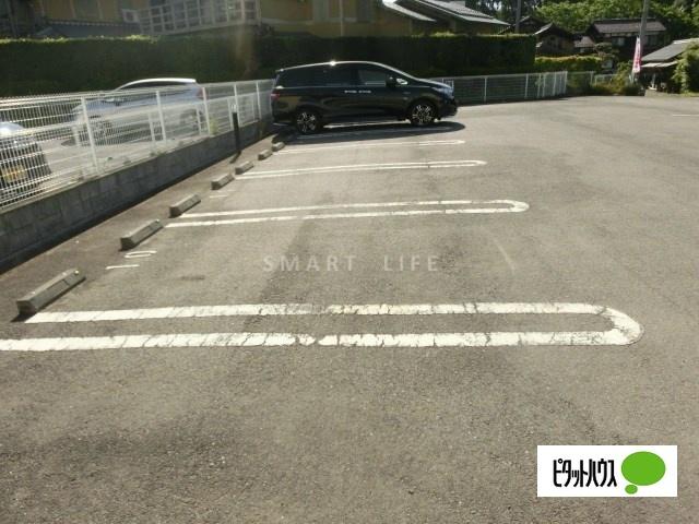 サニーヒル今津Ⅱ 駐車場