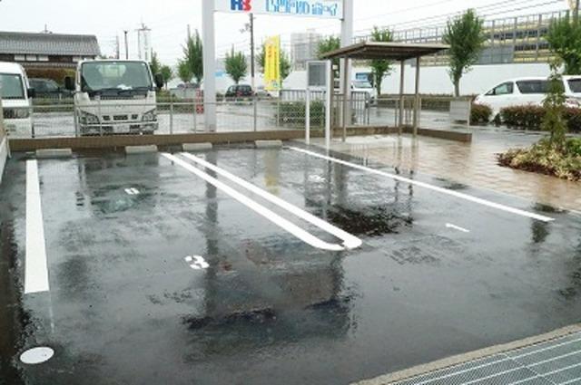 ｖｉｌｌａ 高畔（ヴィラタカデ）（202） 駐車場