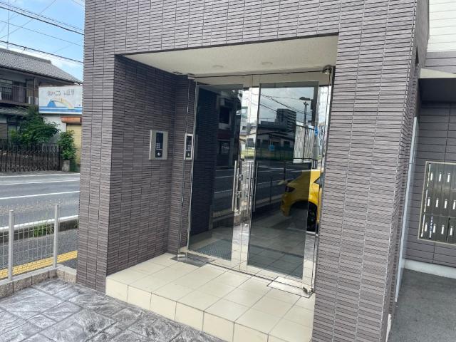 オリーブ エントランス