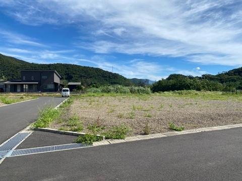ニュータウン龍南　区画⑧ 土地