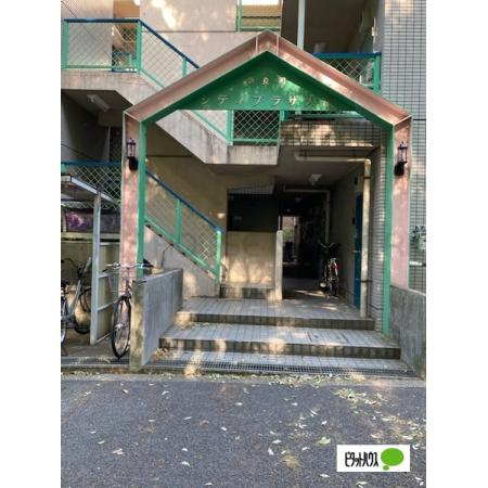 マンションの入り口です。