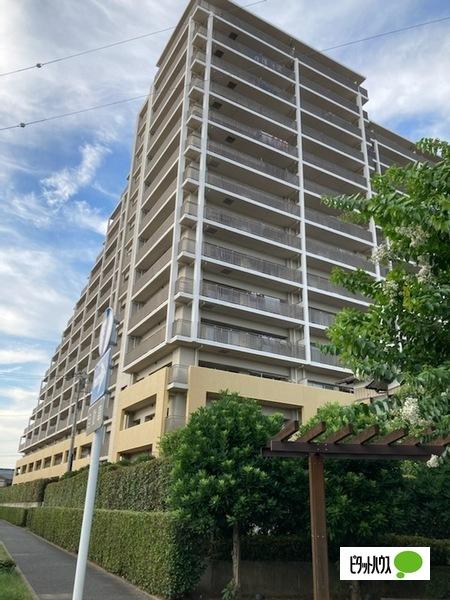 マンション外観です。