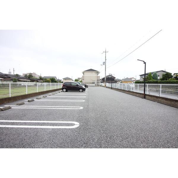 フォーリストヴィレッジ壱番館（109） 駐車場