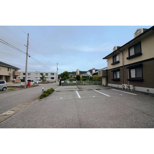 サニーハウス（105） 駐車場