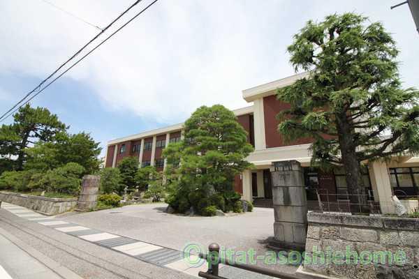 長浜市立神照小学校：623m