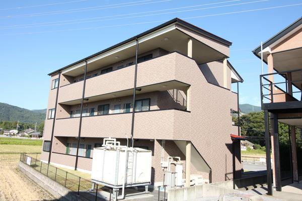 apartment 間田