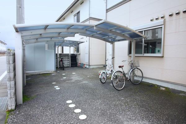 apartment 下坂浜町