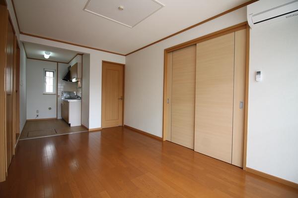 サニーヴィラ弐番館（A102） リビング