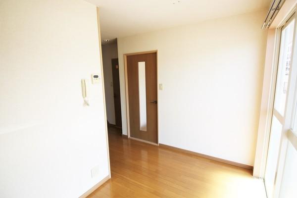 apartment 八幡東町