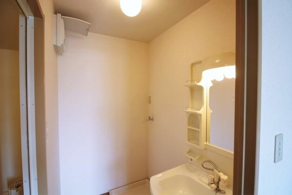 apartment 八幡東町