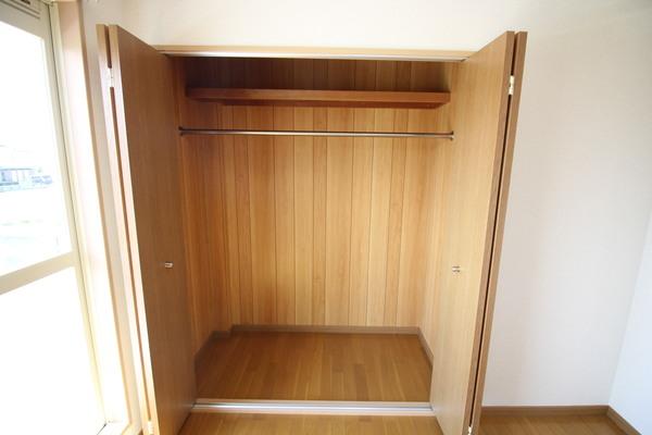 apartment 八幡東町