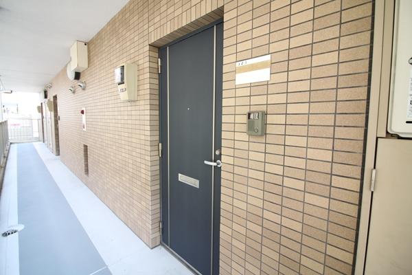 グロワール（102） 玄関