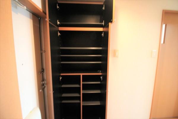 apartment 川崎町