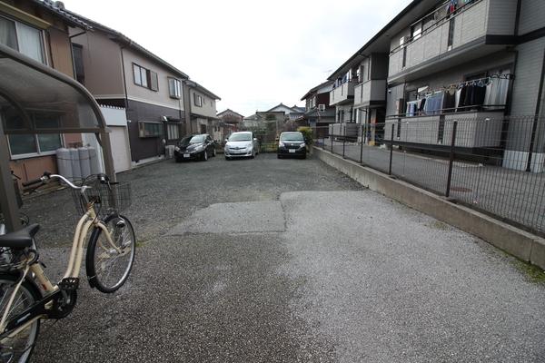 apartment 八幡東町
