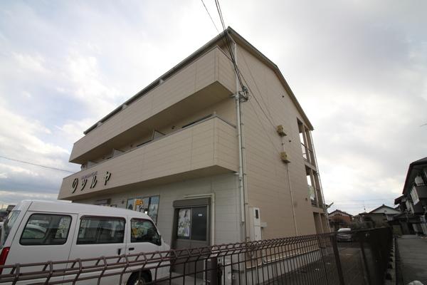 apartment 八幡東町