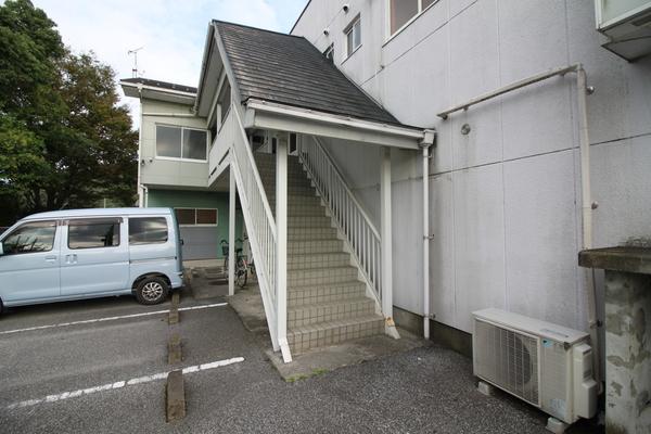 サンモール・メゾン（102） 駐車場