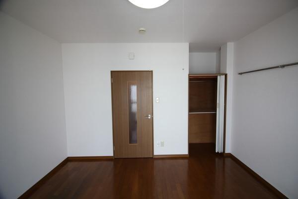 apartment 勝町