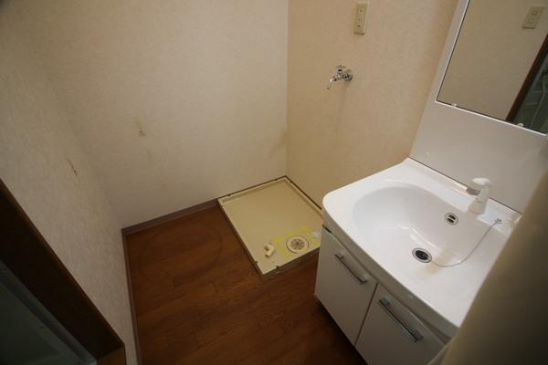 apartment 勝町