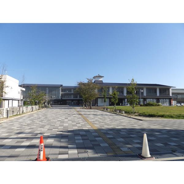 近江八幡市立金田小学校：1633m