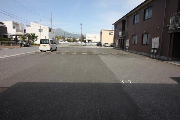 コーポラス文月（103） 駐車場