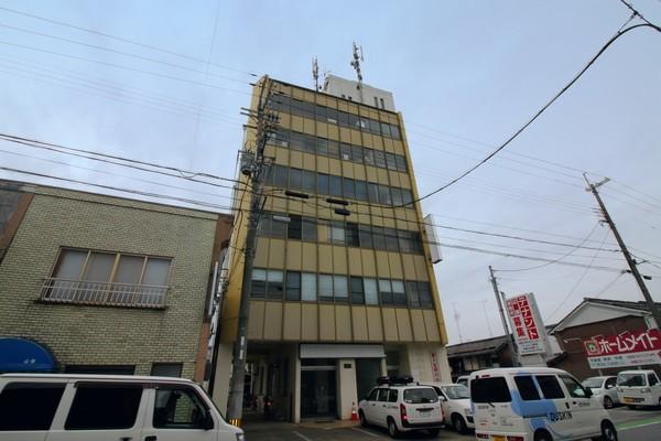 apartment 高田町