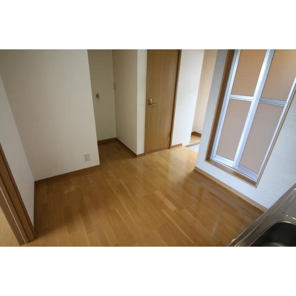 apartment 列見町