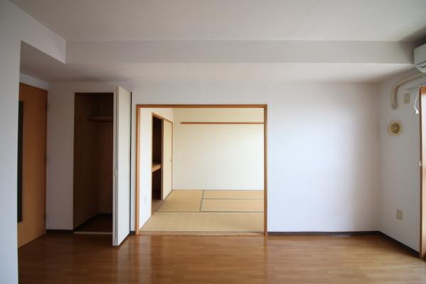 apartment 八幡中山町