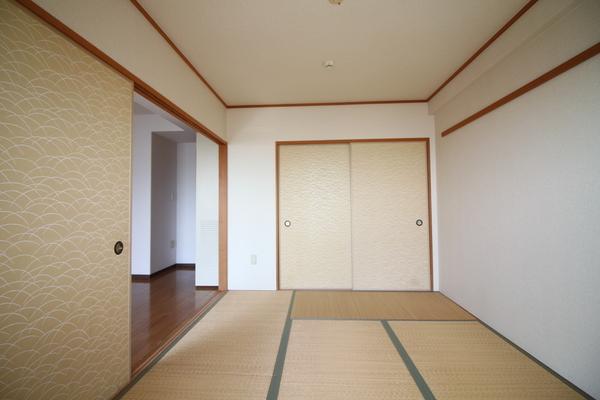 apartment 八幡中山町