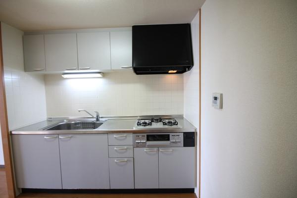 apartment 八幡中山町