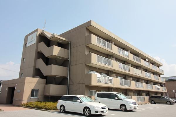 apartment 八幡中山町