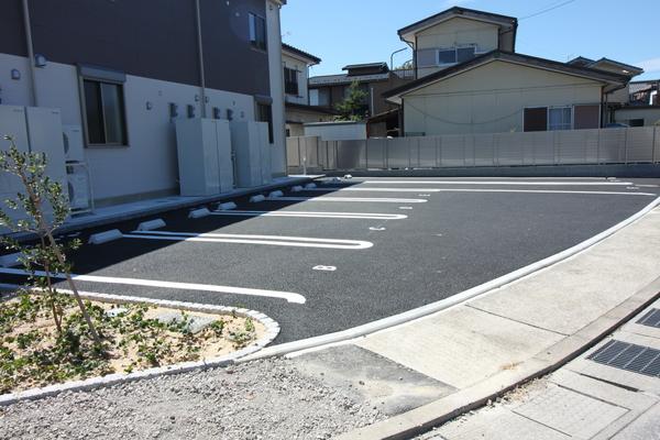 Ever Green（202） 駐車場