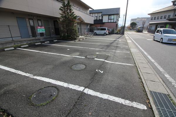 apartment 勝町