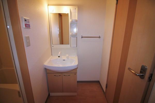 apartment 西上坂町