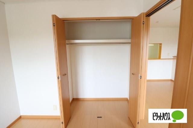 近江八幡市北之庄町アパート 収納