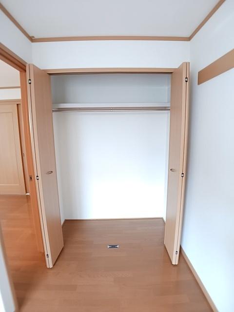メイプルリーフⅡ（102） 収納