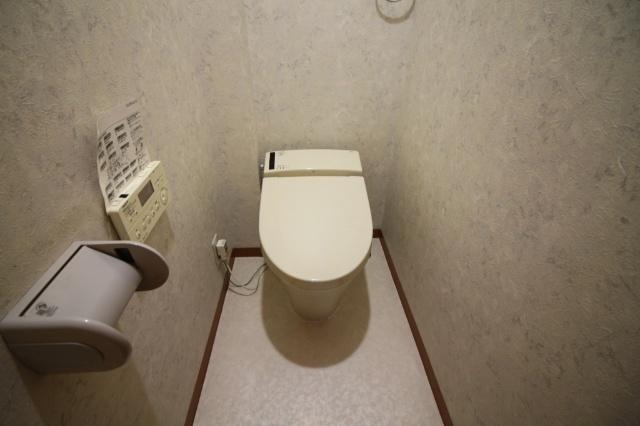 長浜市新庄寺町アパート トイレ
