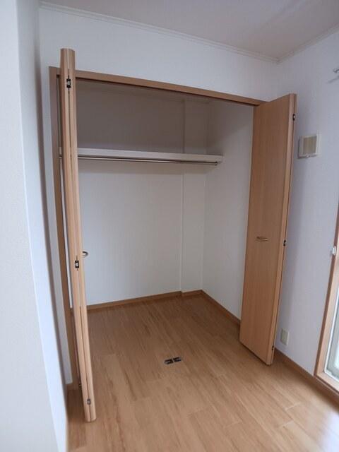 フォーリスト　ヴィレッジ壱番館（109） 収納
