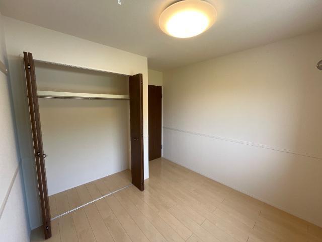 ミラ 部屋画像