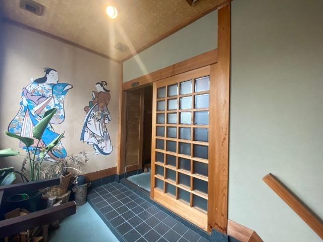 神照町テナント 玄関