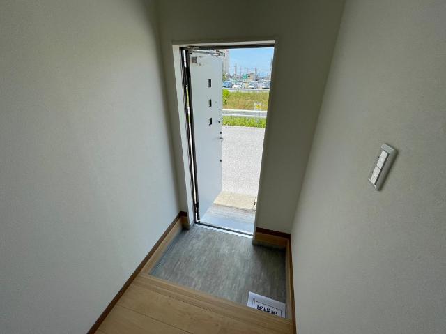 長浜市小堀町アパート 玄関