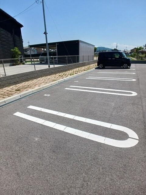 Ｙフォレスト五個荘（203） 駐車場