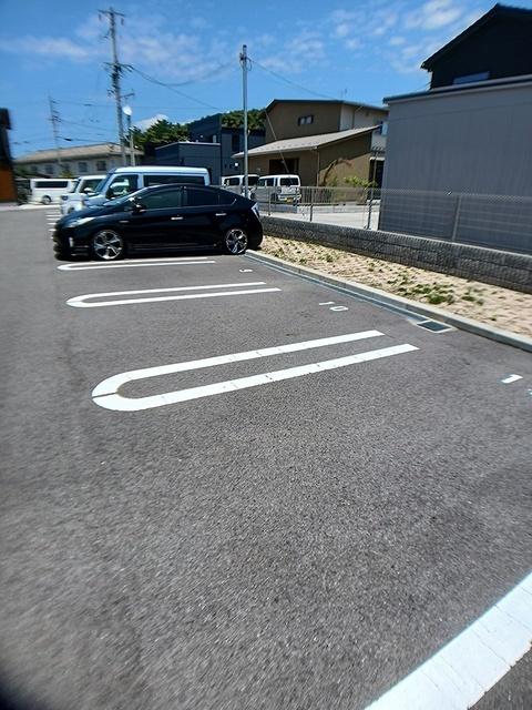 Ｙフォレスト五個荘（105） 駐車場