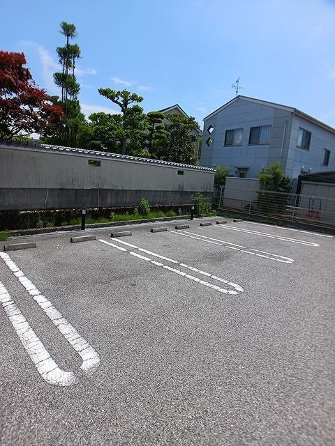 グラン　ルシェ（104） 駐車場