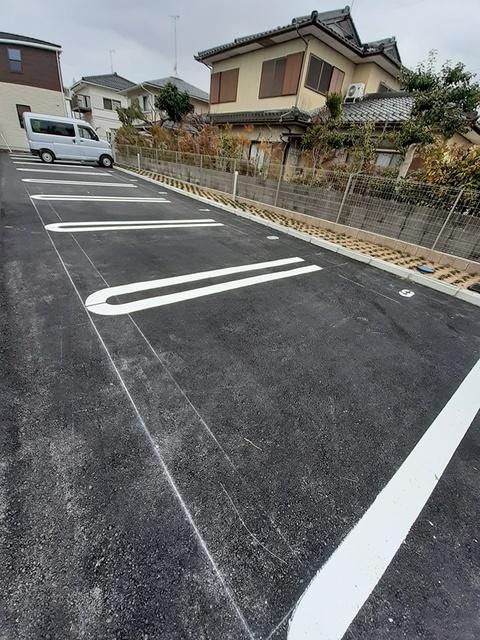 フローラ長浜（201） 駐車場