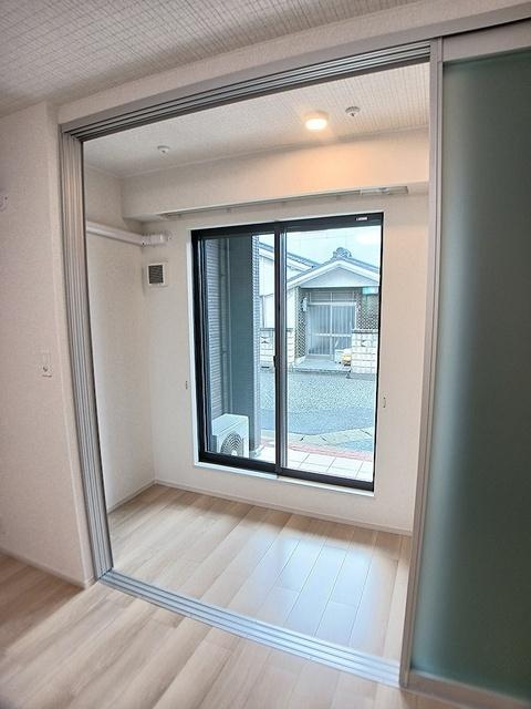 Ｍ−ＳＱＵＡＲＥ（101） 室内