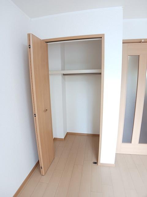 パインビレッジ５６（102） 収納