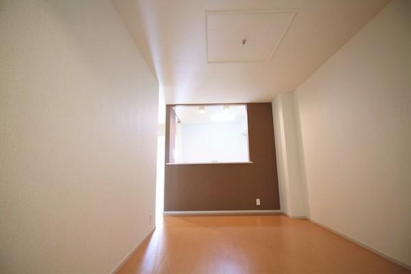 フォレストパーク・七番館（102） リビング