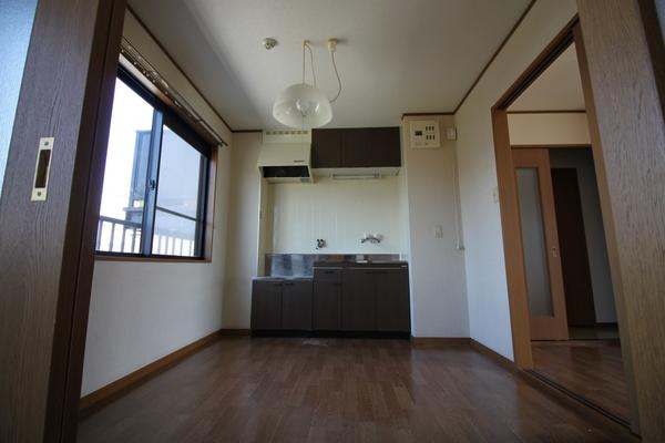 apartment 八幡東町