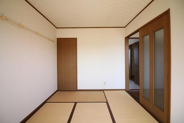 apartment 八幡東町