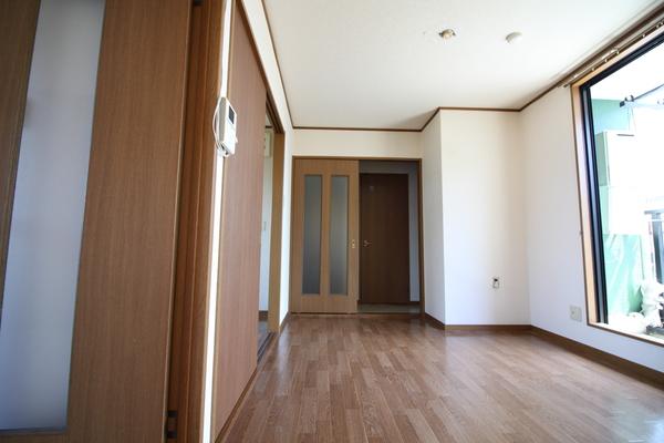 apartment 八幡東町